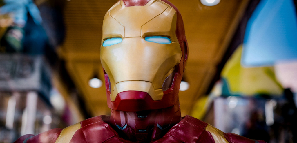 Film still of Iron Man.